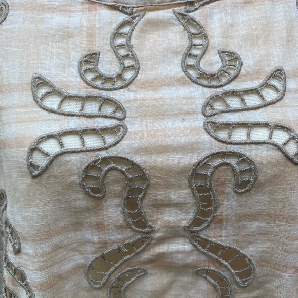 Free People We The Free Embroidered Cut Out Top Size S - Picture 3 of 9